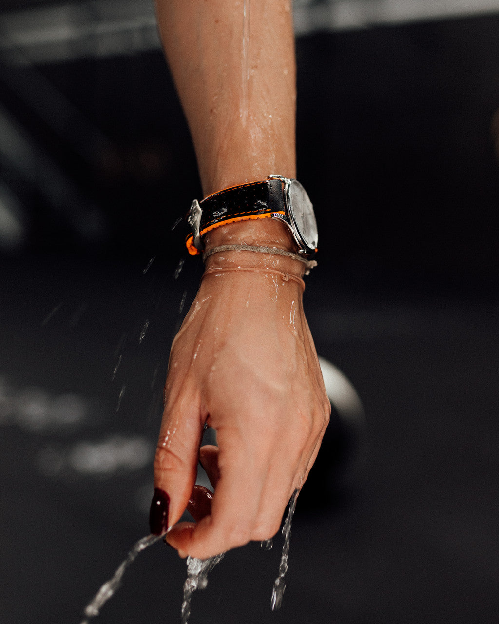 Hirsch - ROBBY Performance Calfskin Watch Band 091 76 94 - Black w/Orange