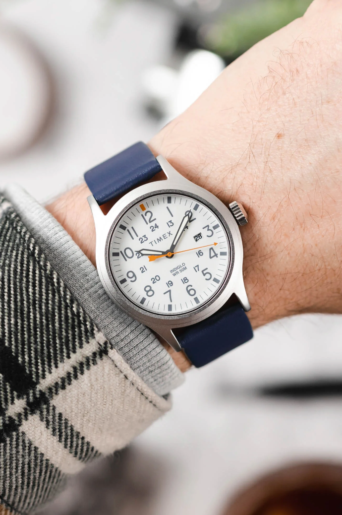 Hirsch - TORONTO Classic Calfskin Italian Watchband 037 02 - Blue