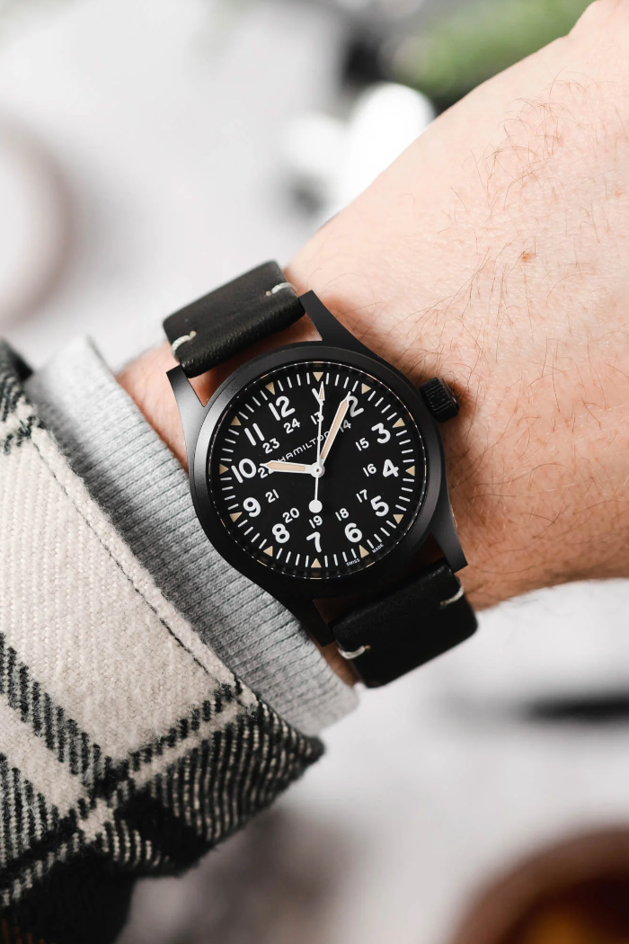Hirsch - RANGER Vintage style Calfskin Watch Strap 054 02 - Black