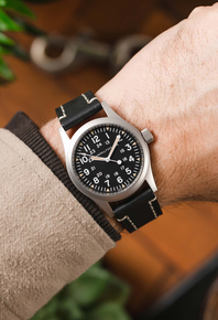 Hirsch - LIBERTY Long Saddle Leather Watch Band 1092 02 - Black