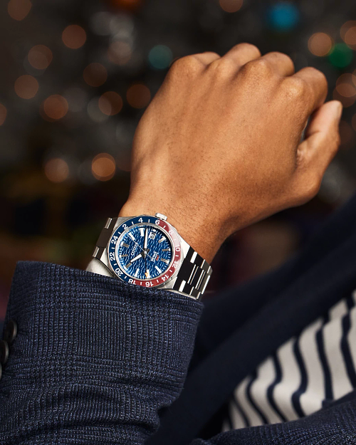 Citizen Series8 880 GMT