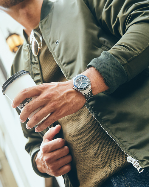 Citizen Series8 880 GMT