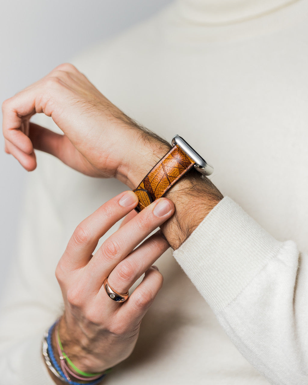 Hirsch LEAF Vegan Watchband 46 - Brown - view 10