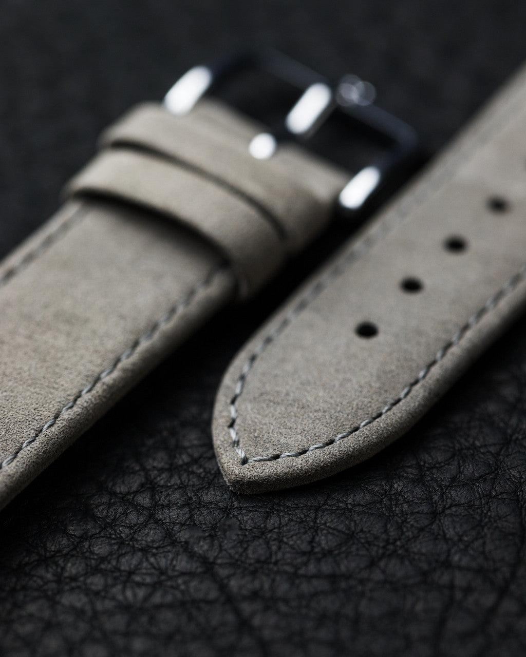 Hirsch - OSIRIS Calfskin Watch Bracelet with Nubuck Texture 034 33 - Grey