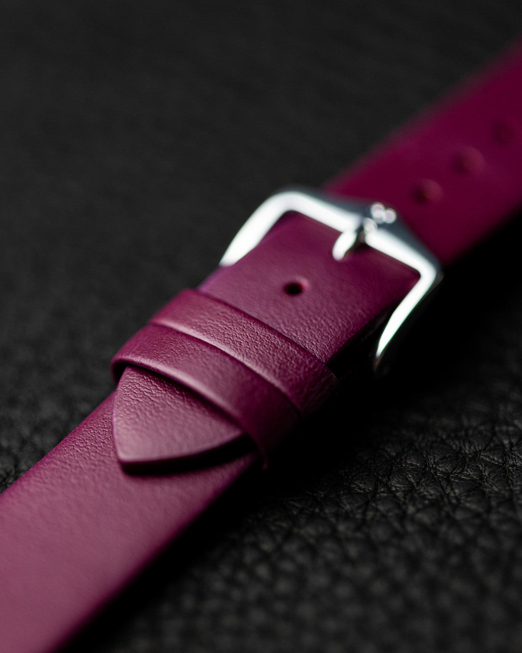 Hirsch TORONTO Classic Calfskin Italian Watchband - Burgundy - view 4