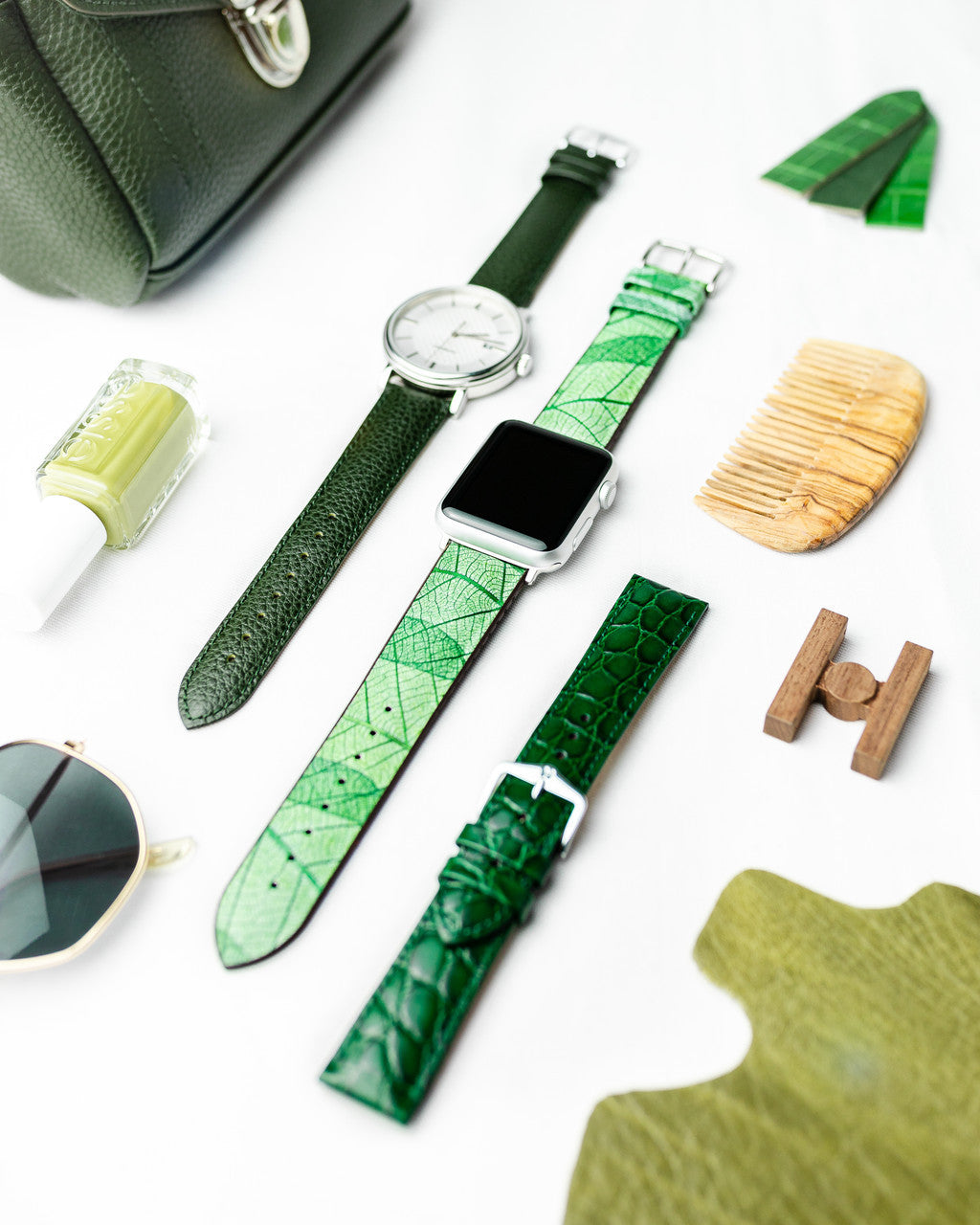 Hirsch - CROCOGRAIN Crocodile Embossed Shiny Calfskin Watch Strap 1230 28 NQ w/o Pins - Green