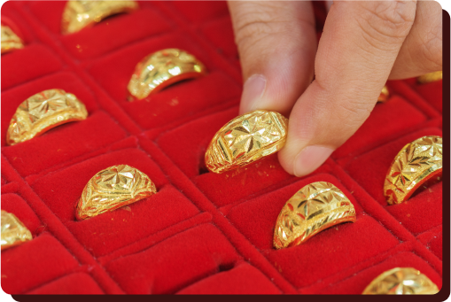 Fine jewelry at Dupont Central Jewelry